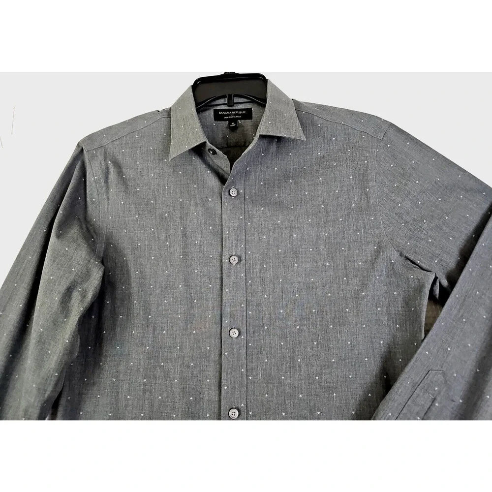 Banana Republic ~Men's Size M~Gray/Dots Non Iron Slim Fit Button-Up Shirt Cotton